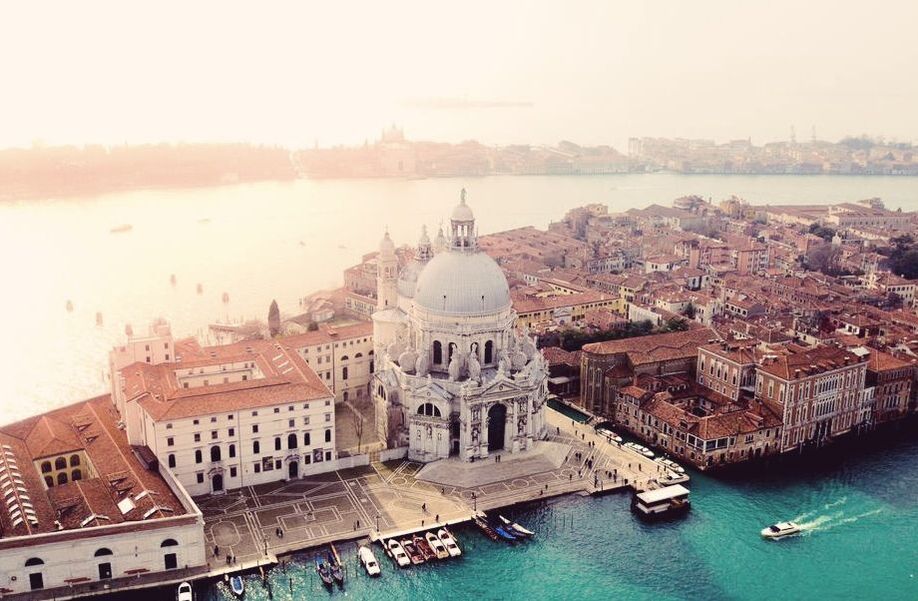 Travel With Raelinn - Venice Venezia Canal